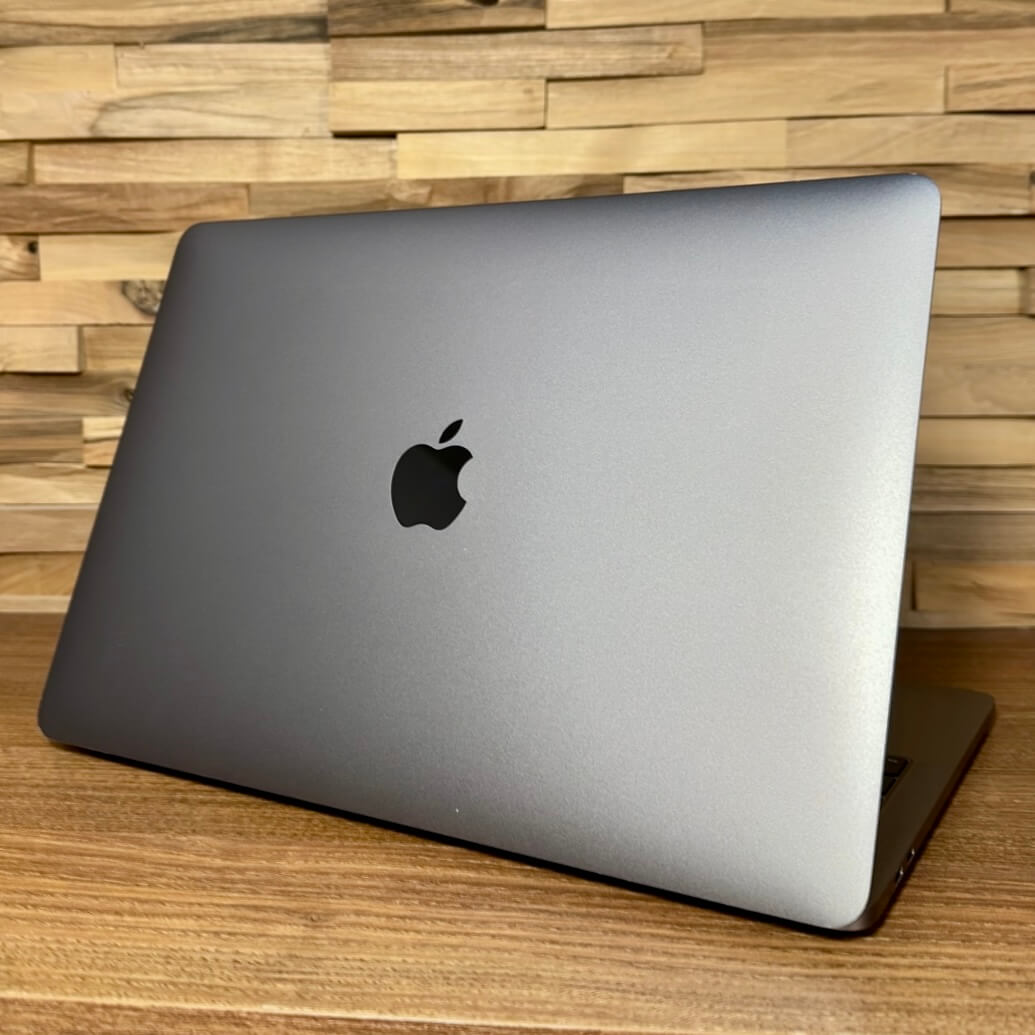 MacBook Pro 13¨ Retina Touch Bar Space Gray, i5, rok 2019, 16GB RAM, 512GB SSD NOVÁ BATERIE