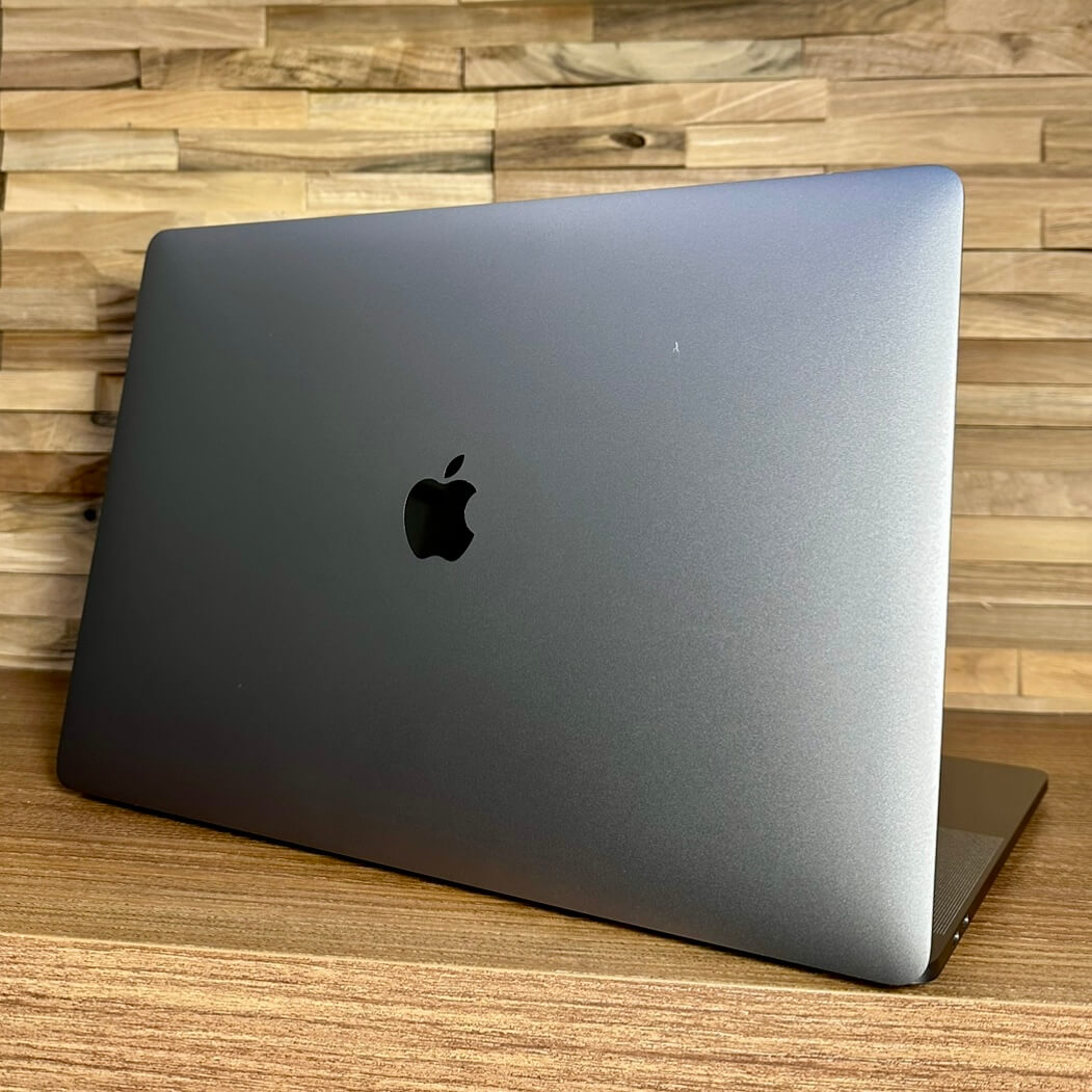 MacBook Pro 15¨ Retina Touch Bar Space Gray, i9, rok 2019, 16GB RAM, 512GB SSD  NOVÁ BATERIE